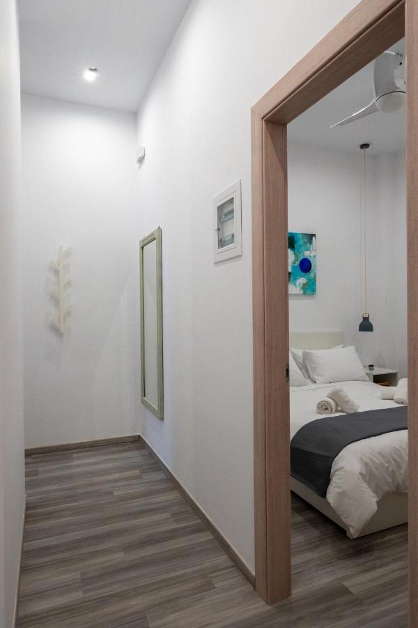 Central Suites Aegina 2 ภายนอก รูปภาพ