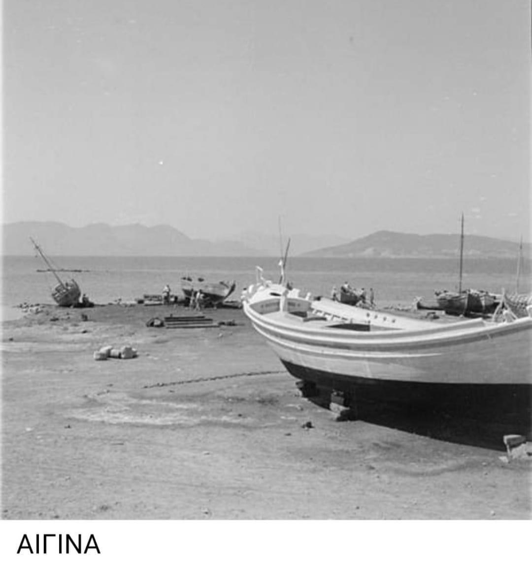 Central Suites Aegina 2 ภายนอก รูปภาพ